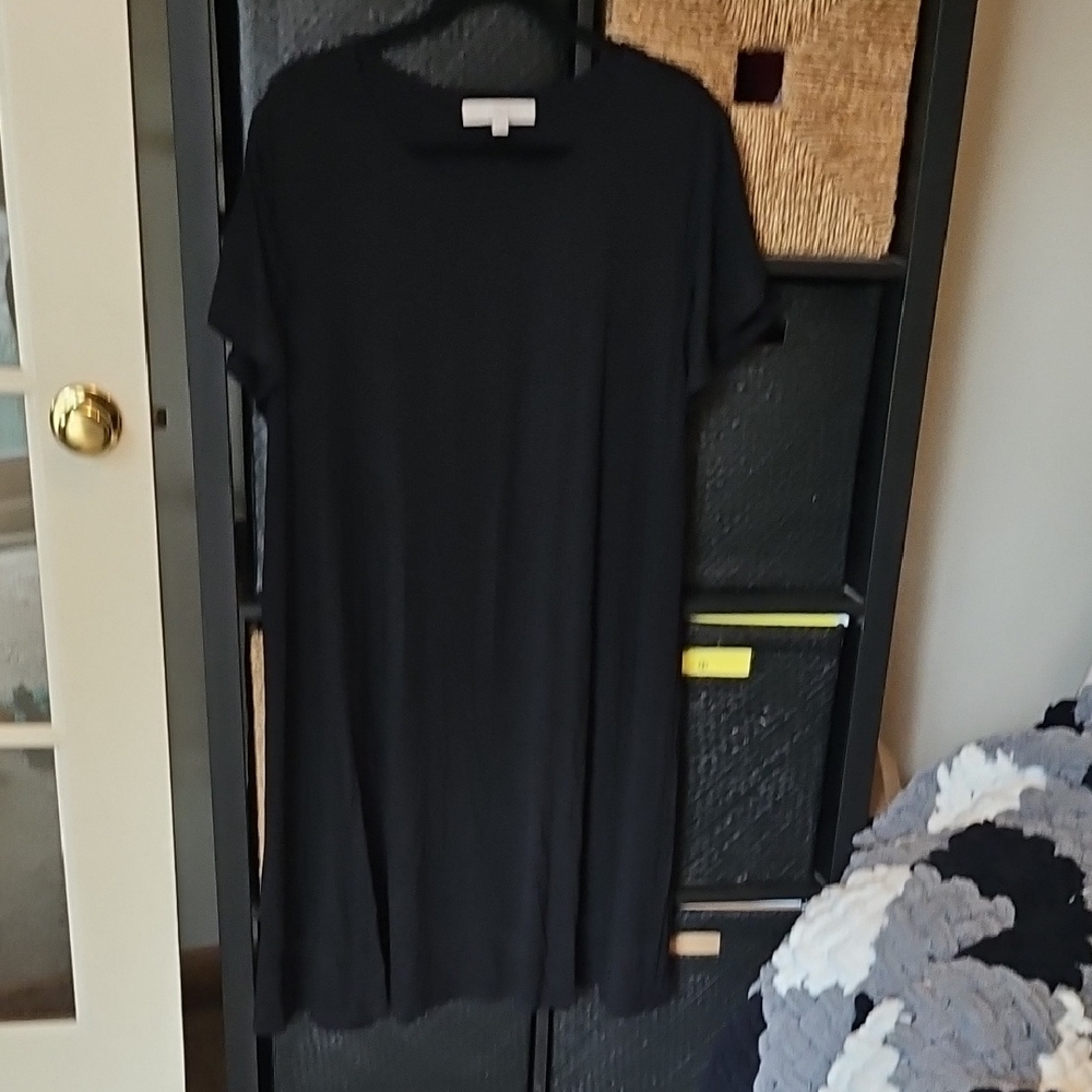 LOFT Black Short Sleeve Dress